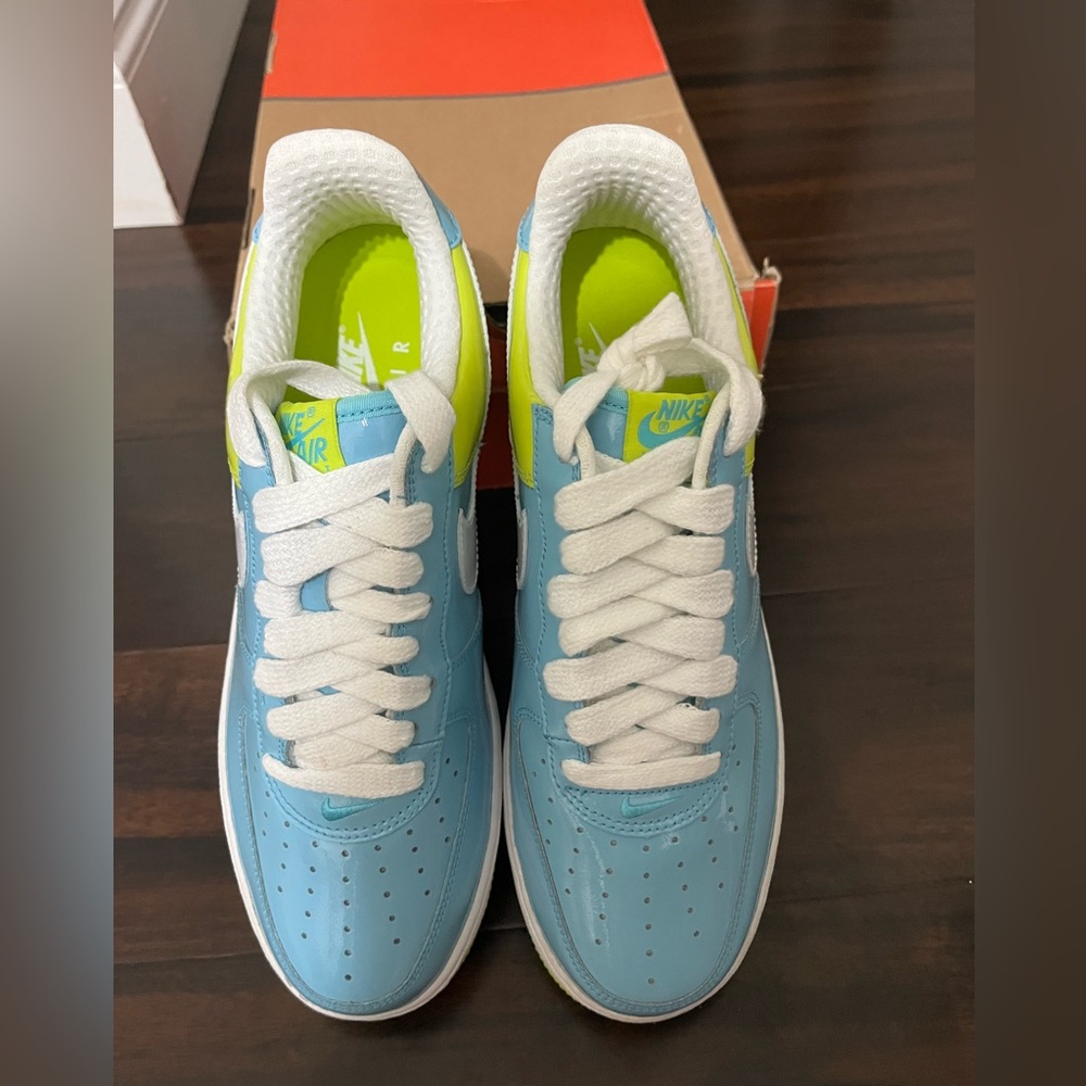 Air Force 1 premium sneakers